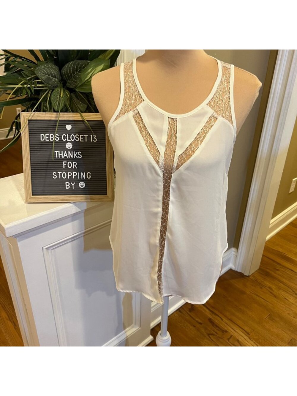 ASTR Women’s Tank Shirt Shell Size Small Lace Inserts Ivory